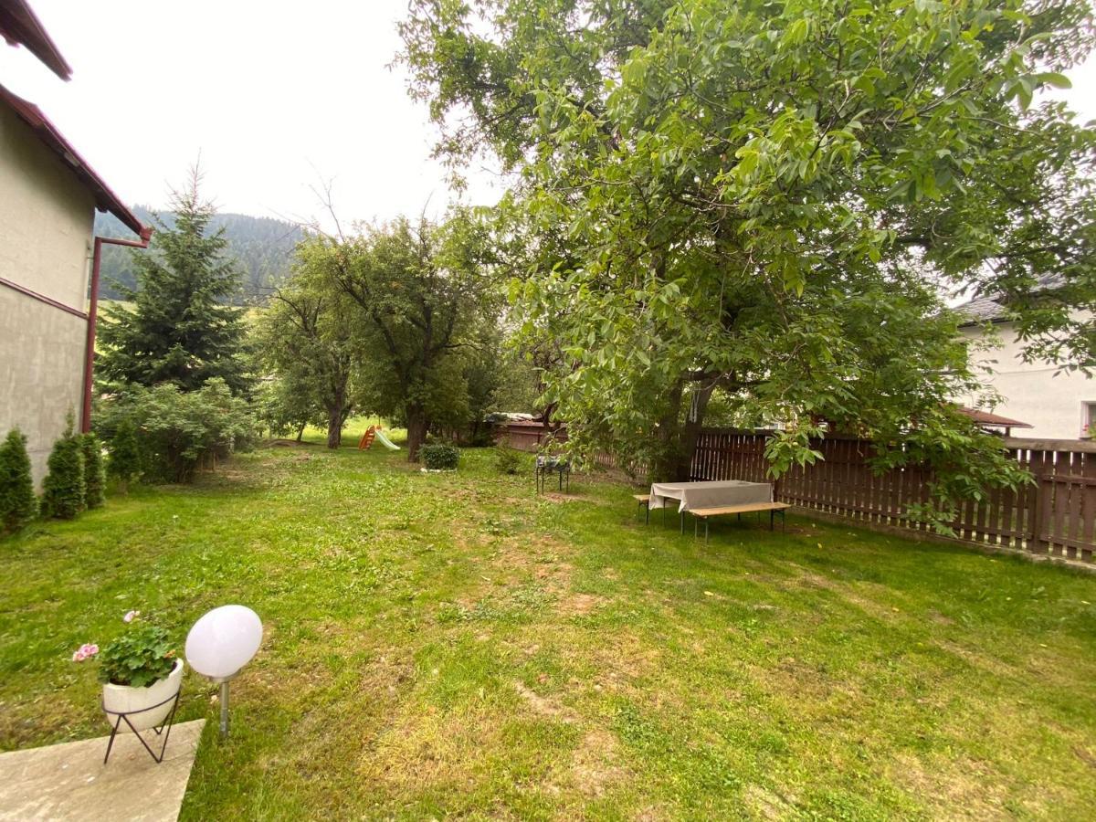 Attic 33 Apartman Moldvahosszúmező Kültér fotó